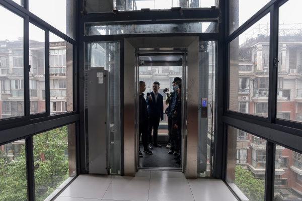 加装电梯常遇的4大难点,看这个小区怎么破的